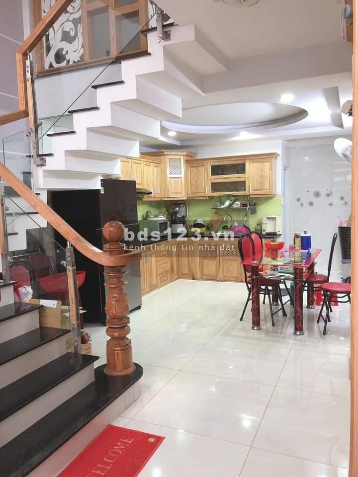 Bán nhà Sư Vạn Hạnh Quận 10, dt 56m2, hẻm xe hơi, chỉ 7.5 tỷ