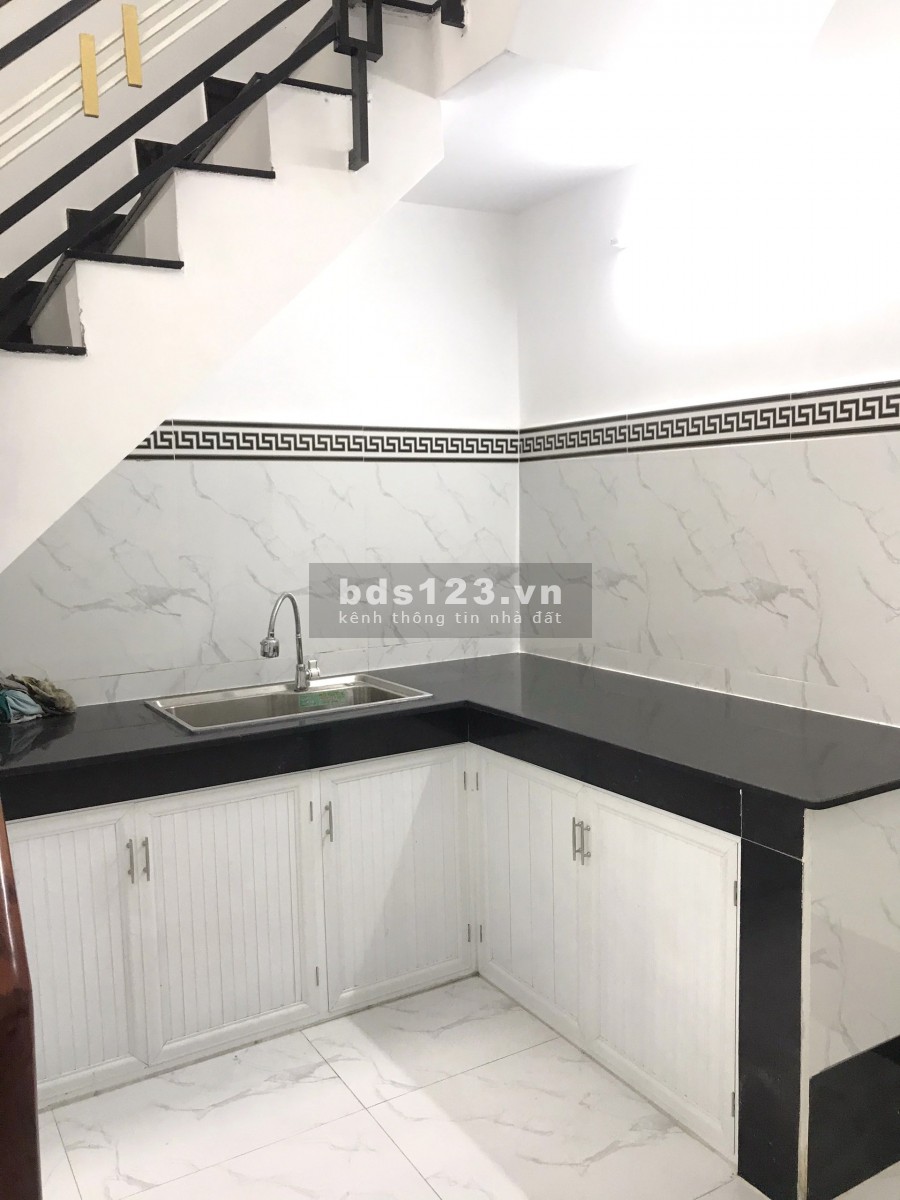 Nhà mới, đẹp, 3 lầu, 6pn, SHHC hẻm Hưng Phú P10 Q8
