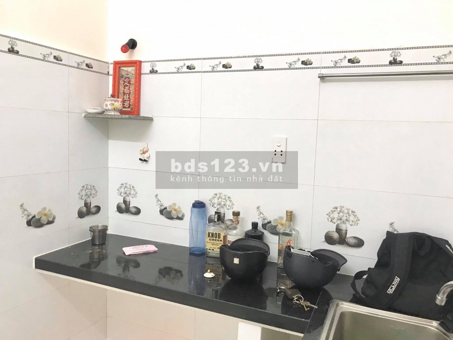 CẦN BÁN CĂN HỘ LẦU 5 QUẬN 5 GIÁ DƯỚI 1 TỶ