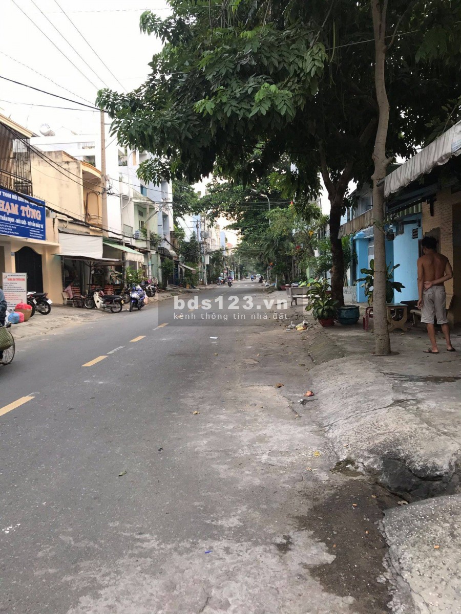 Cần bán nhà MT LÊ NIỆM - P.Phú Thạnh - DT5x18m - 1 lầu ST - Giá 9,6 tỷ TL