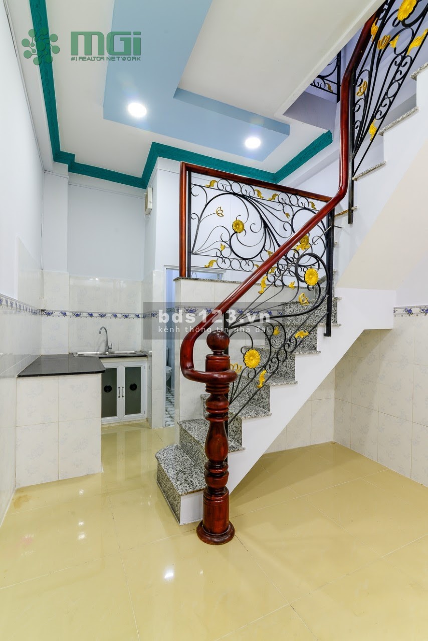  NHÀ HẺM VỪA ĐẸP VỪA HIỆN ĐẠI TẠI QUẬN 4 
