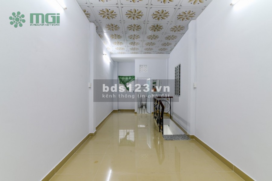  NHÀ HẺM VỪA ĐẸP VỪA HIỆN ĐẠI TẠI QUẬN 4 