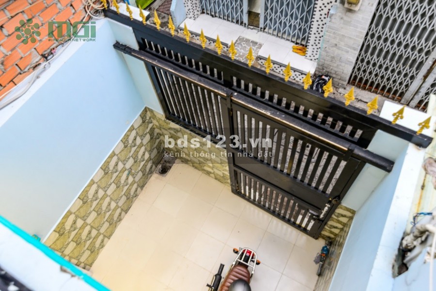  NHÀ HẺM VỪA ĐẸP VỪA HIỆN ĐẠI TẠI QUẬN 4 