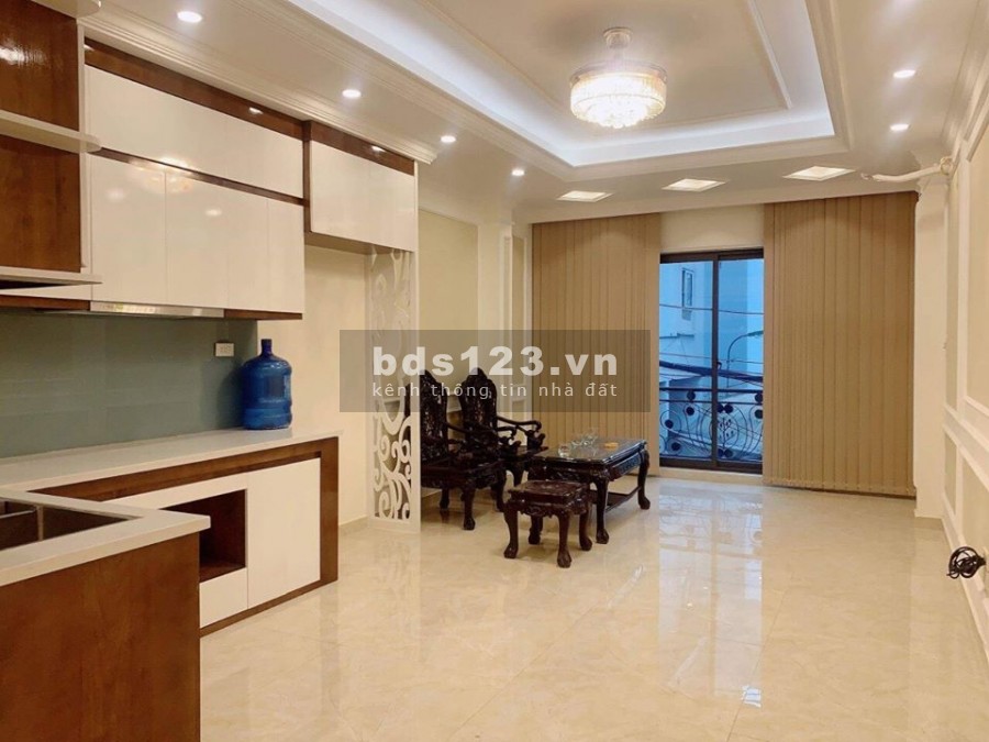 Bán gấp nhà ngõ Quỳnh, Bạch Mai giá 5,4 tỷ, 85mx4T đẹp, oto đỗ cách 10m/