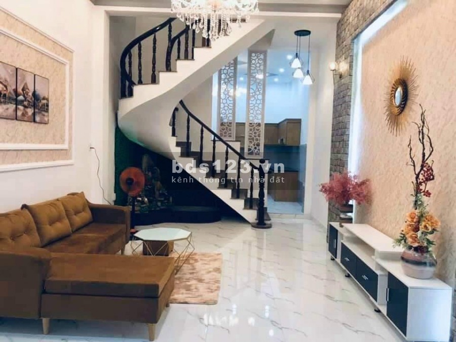 5m ra mặt tiền đường Cách Mạng Tháng Tám, 26m2, Giá 3,2 tỷ