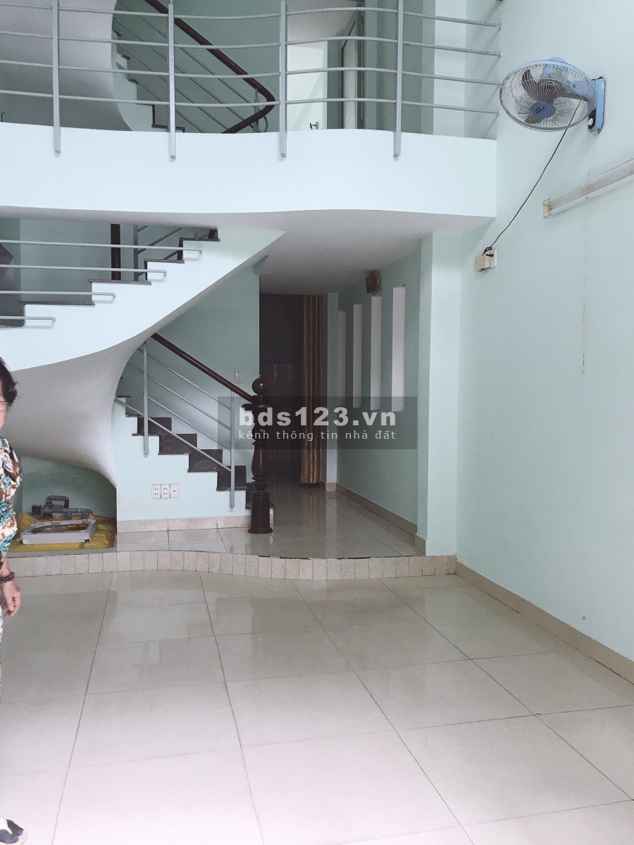 Siêu rẻ! Nhà Nguyễn Văn Đậu, Bình Thạnh, 4x15, 3PN, Full nội thất -12 tr