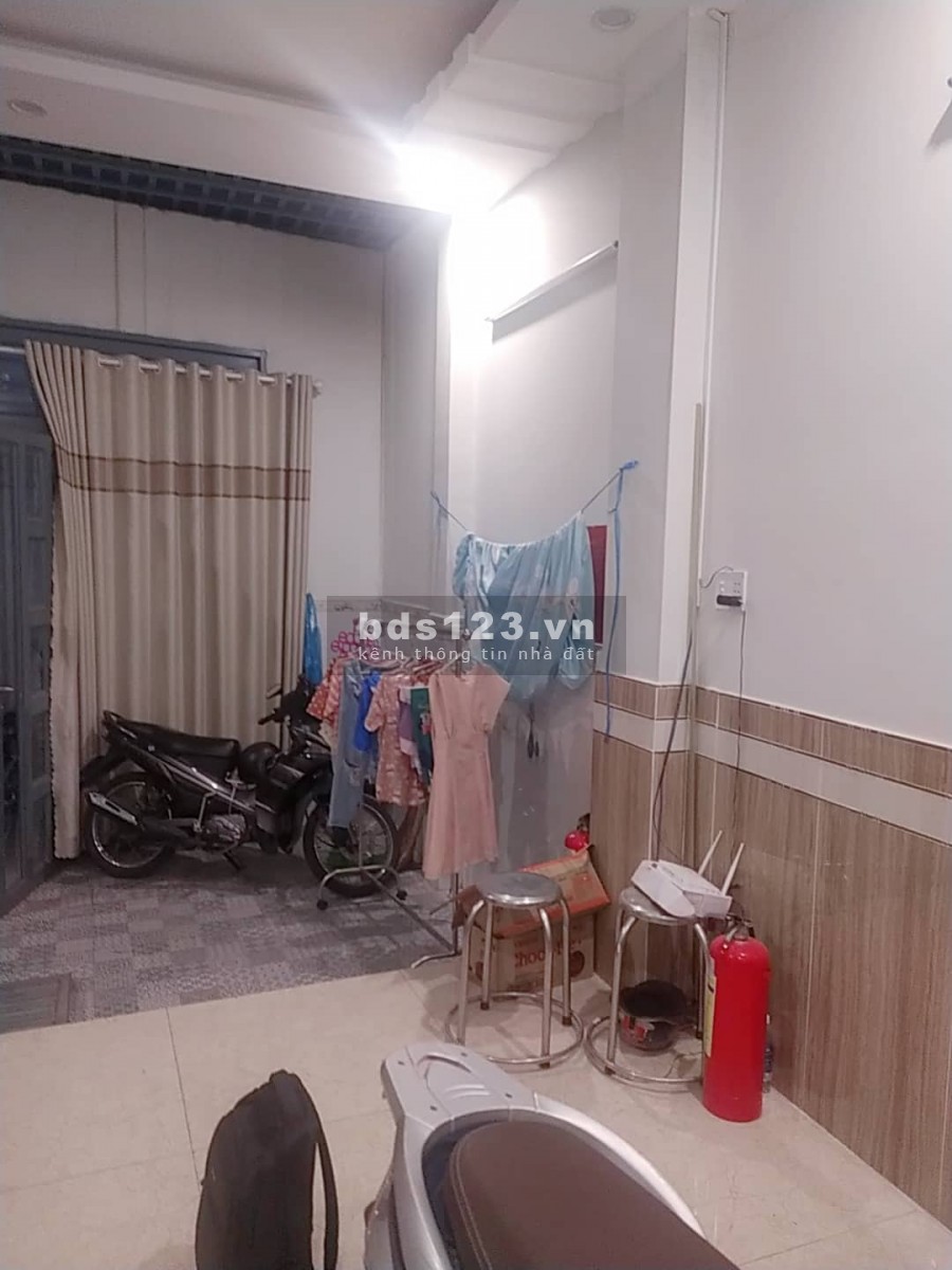 Bán dãy trọ 6 phòng hẻm 66 Trần Văn Quang, Tân Bình. Giá đầu tư.