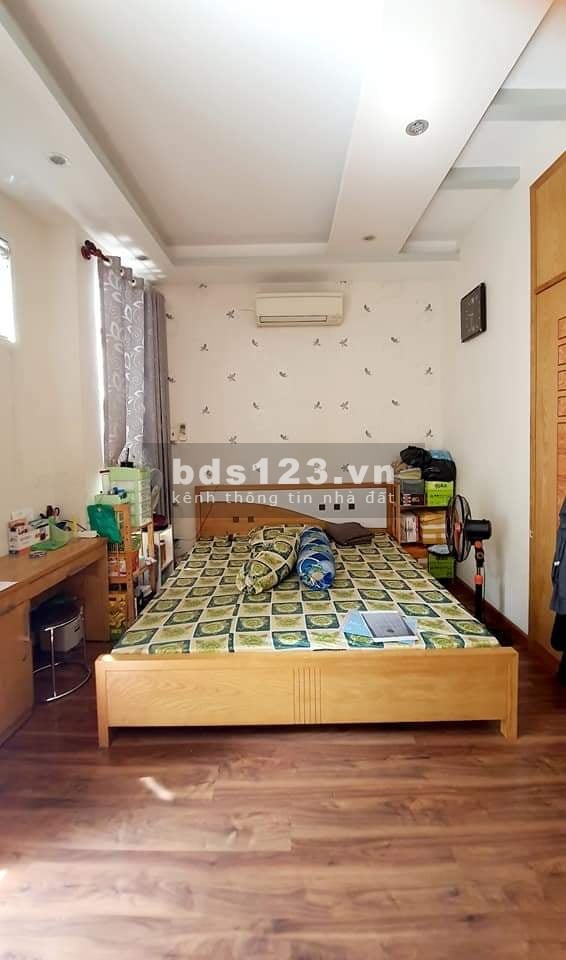 Bán gấp nhà hẻm Vĩnh Viễn, Quận 10, 4 tầng, giá chưa tới 6 tỷ.