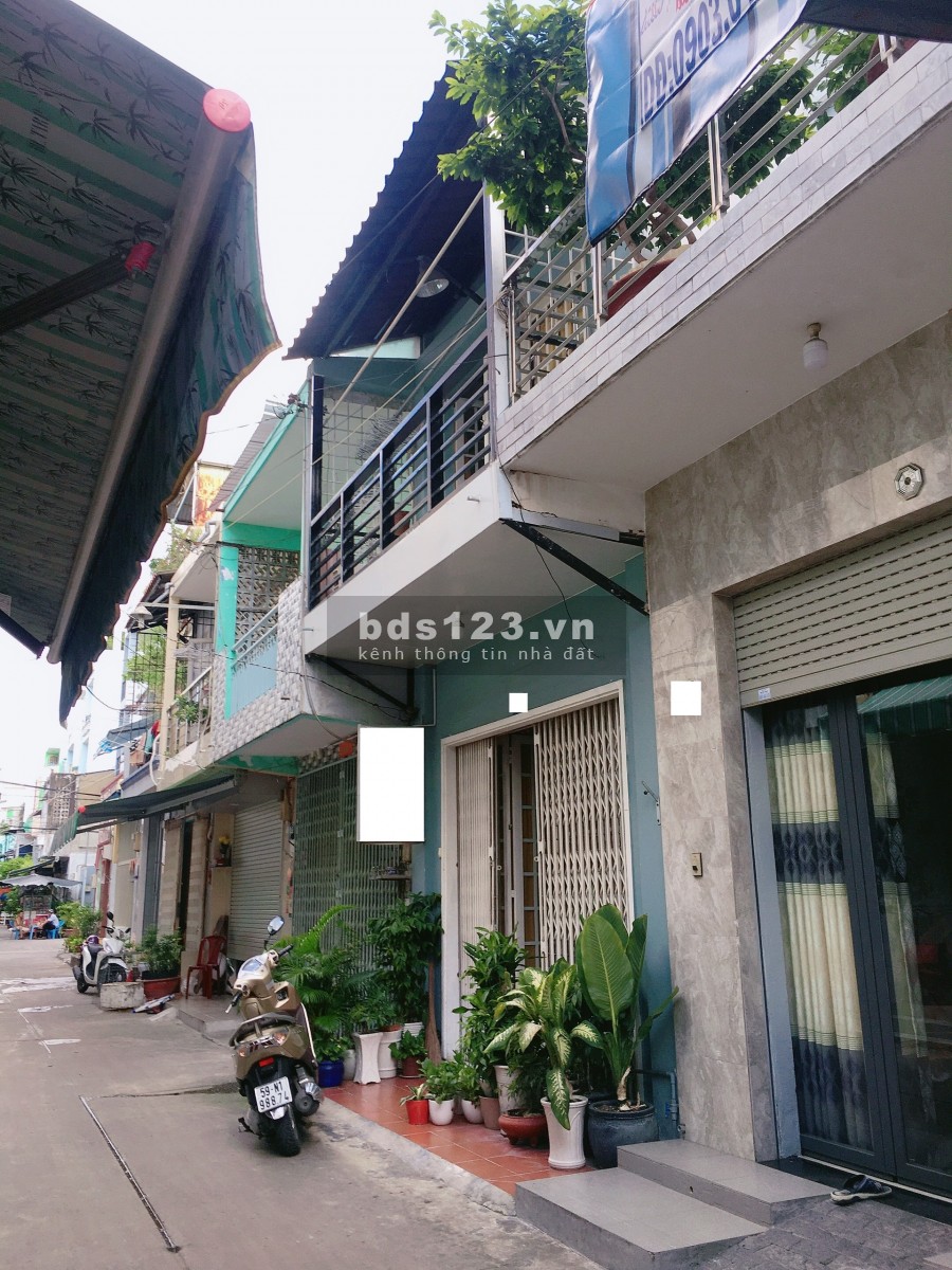 Bán nhà MTNB mới đẹp (4m x 12m) đường Lạc Long Quân, F.5, Quận 11.