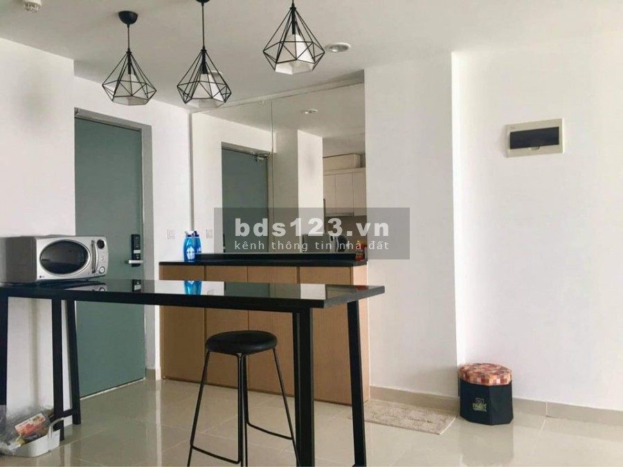 Bán lại căn 45m2/ 2PN/ 300 triệu, full nội thất, Nguyễn Ảnh Thủ mới bàn giao 2 tháng. LH: 0789 11 49 79
