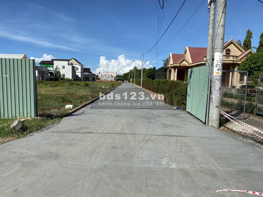 Bán đất trung tâm Hồ Tràm, Xuyên Mộc, DT 222m2, giá 3.39 tỷ, SHR, LH 091.333.0147