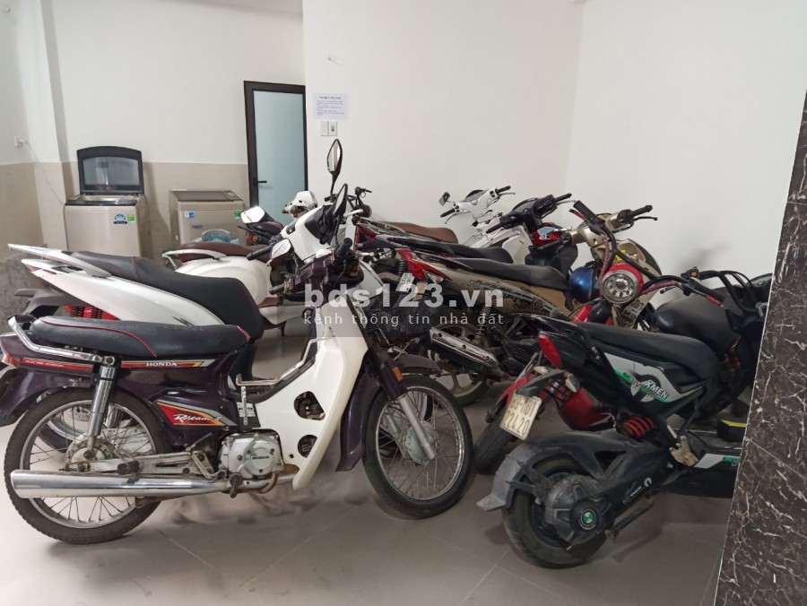 BÁN GẤP NHÀ ĐẸP QUẬN THANH XUÂN. NGÕ XE BA GÁC. GIÁ HỢP LÝ