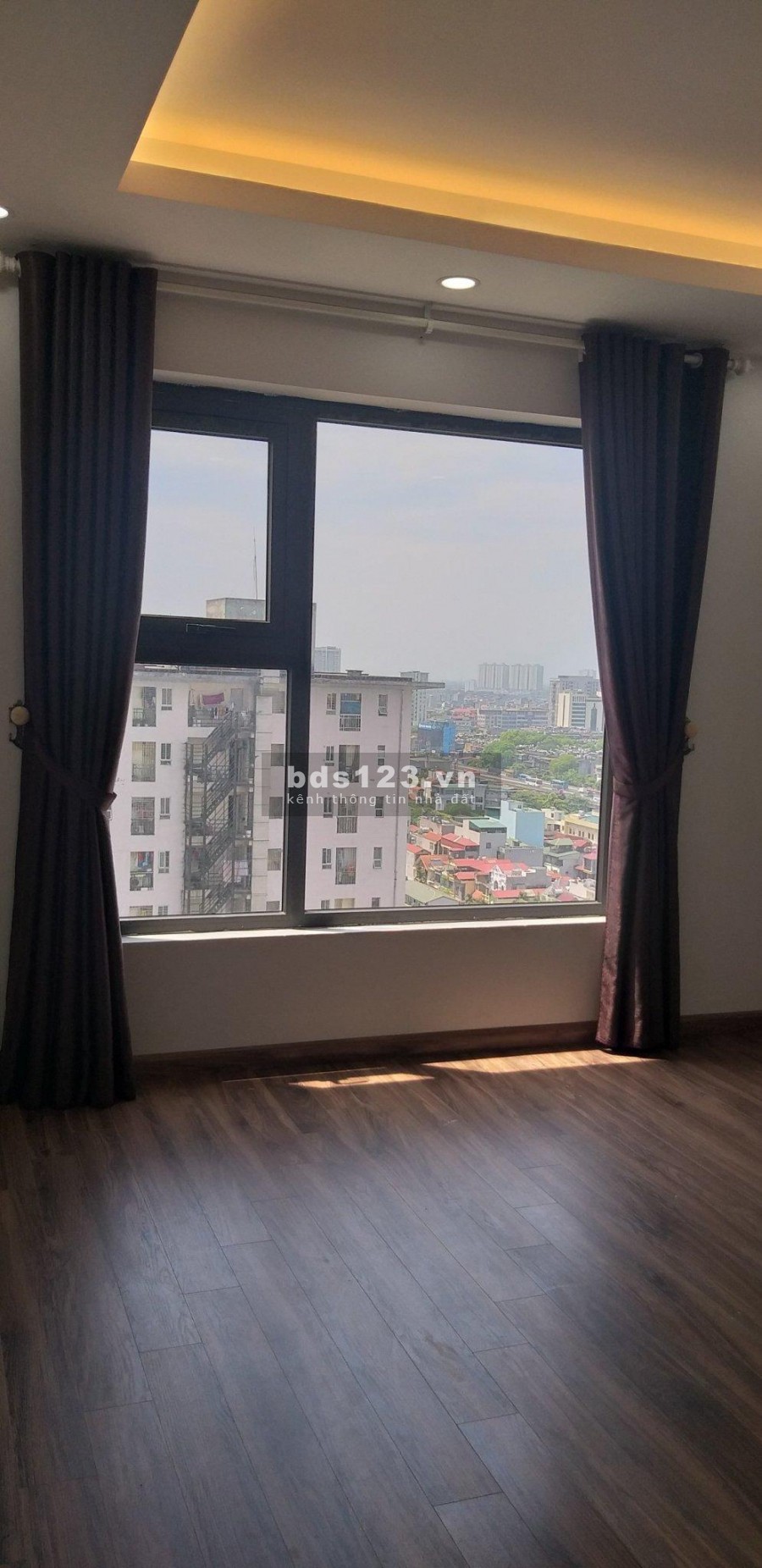 Bán căn góc 3 phòng ngủ Đông Nam chung cư Việt Đức Complex 2.7 tỷ 0985800205