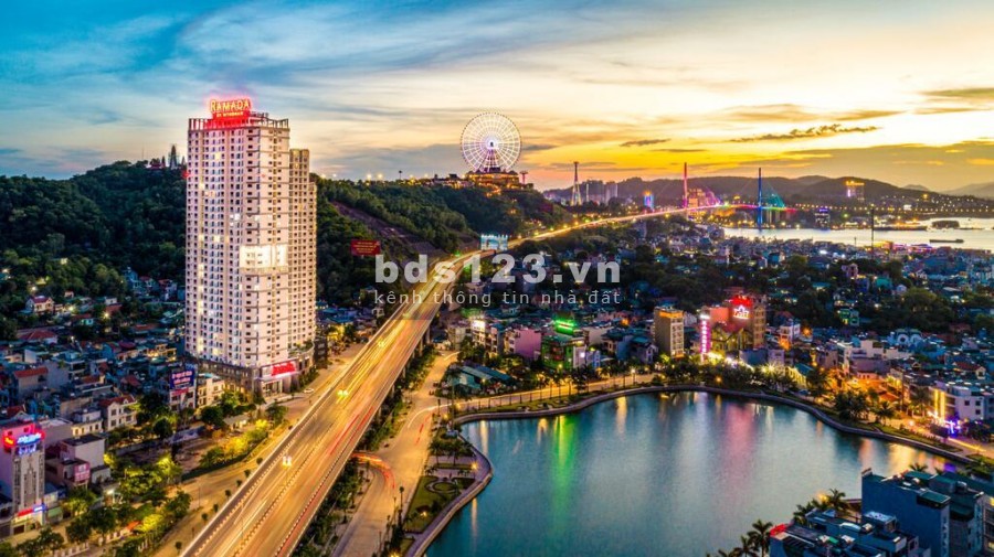 Bán căn hộ full nội thất 5* Ramada By Wyndham căn hộ dịch vụ khách sạn đầu tiên tại Hạ Long sở hữu sổ đỏ lâu dài Có thể kinh doanh ngay