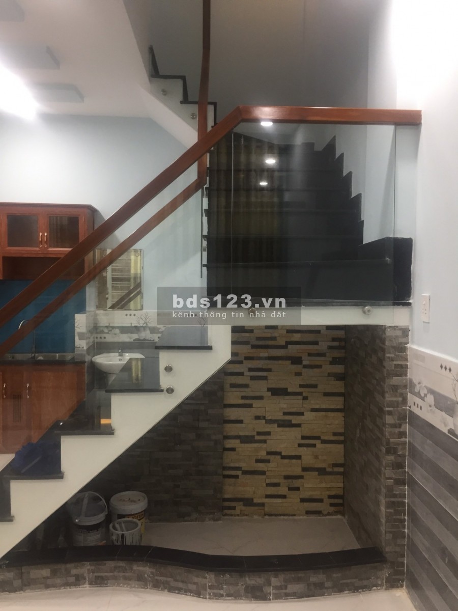 Cần bán nhà 1 trệt 1 lầu 21m2, Hẻm 975, P.3, Gò Vấp Nguyễn Kiệm