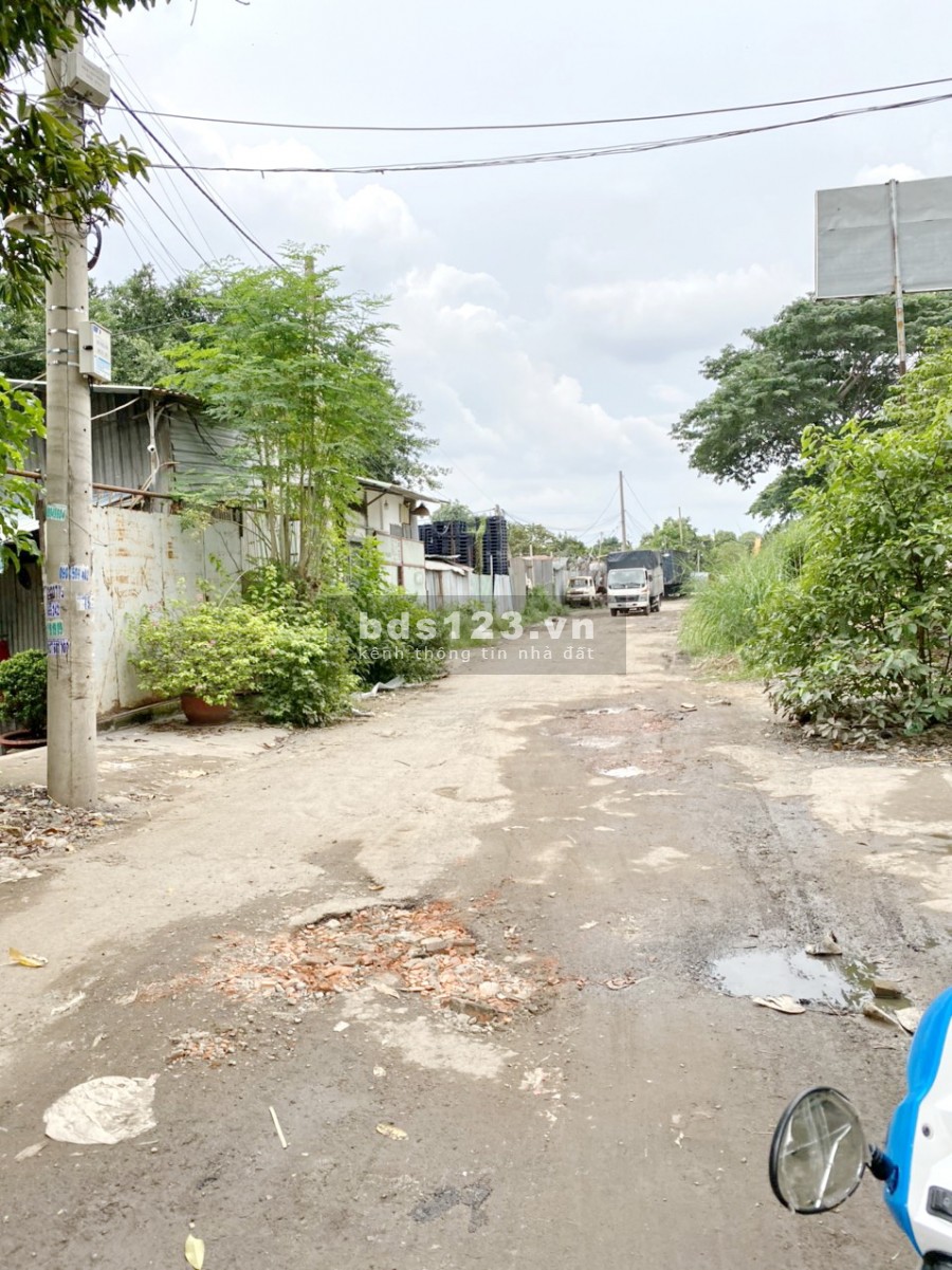 Cho thuê kho 6x25m mặt tiền đường (dưới chân cầu Xóm Củi) BH – Bình Chánh - LH: 0933862860 Sương