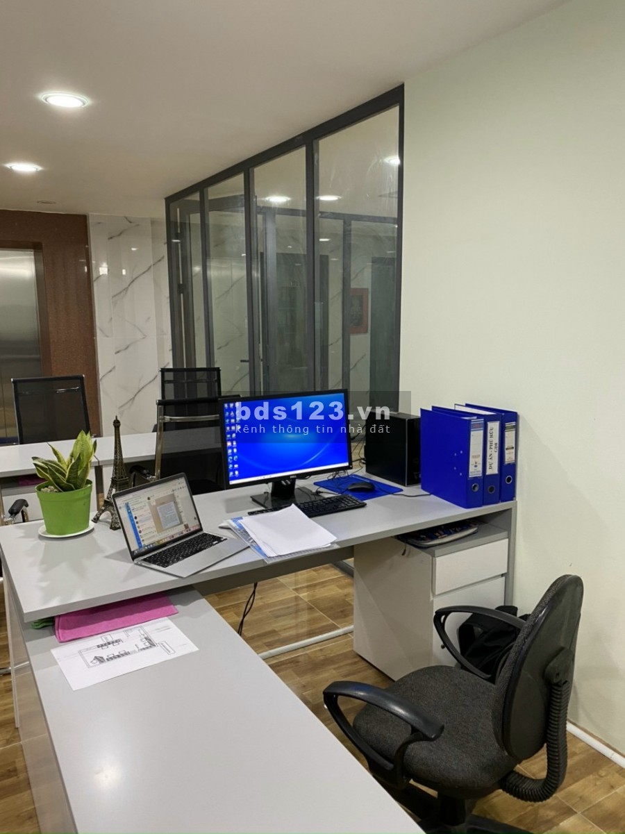 Văn phòng cho thuê Sophie Building tại mặt tiền Đỗ Xuân Hợp, Phước Long B, Quận 9, TP.HCM.