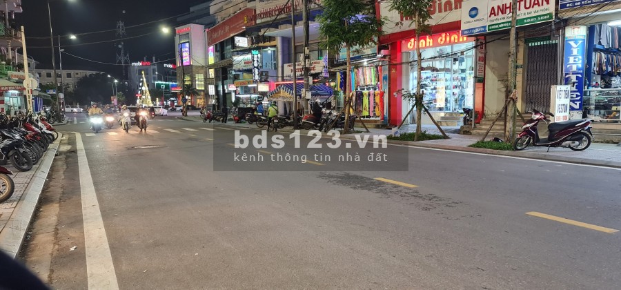 ĐẤT MĂT TIỀN BẾN NGHÉ GẦN NGÃ 6 GIÁ TỐT. THƯƠNG LƯỢNG CHÍNH CHỦ. LH 096_262_8872