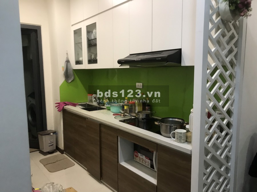Cần bán căn 2 ngủ tại Eco Green,sổ đỏ, full NT, tầng đẹp, bao phí. LH: 0366777166