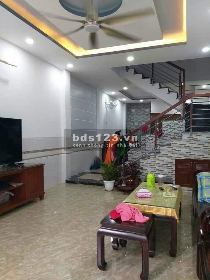 Bán nhà 3 tầng Nguyễn Văn Nghi Gò Vấp 4x16m chỉ 4 tỷ 3