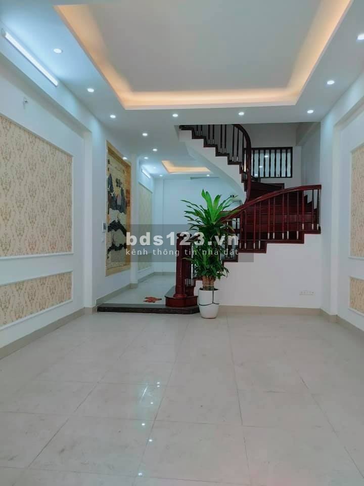 Bán nhà mới đẹp 51m2 x 5 tầng ô tô tránh, KD phố Phùng Chí Kiên giá 10 tỷ. LH 0912442669