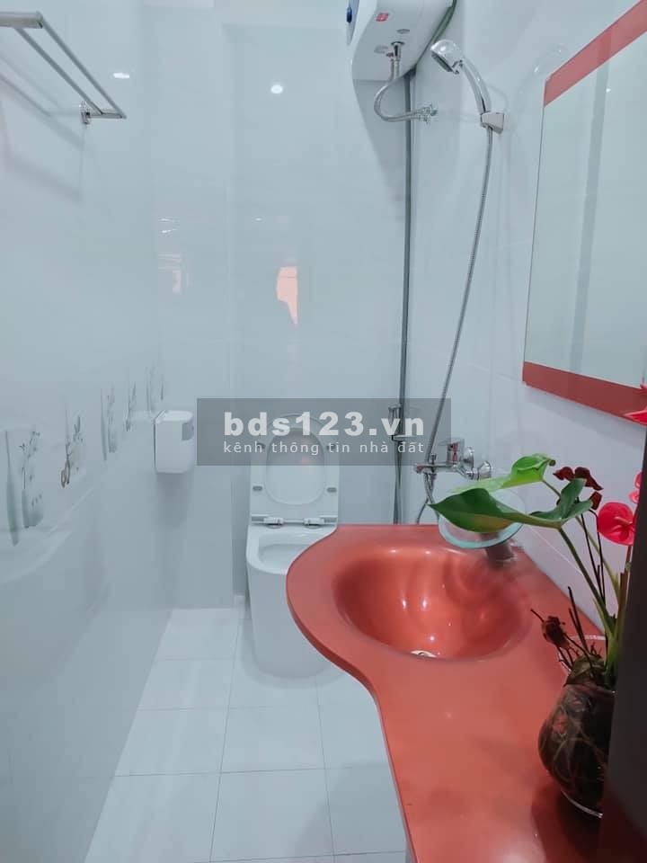 Bán nhà mới đẹp 51m2 x 5 tầng ô tô tránh, KD phố Phùng Chí Kiên giá 10 tỷ. LH 0912442669