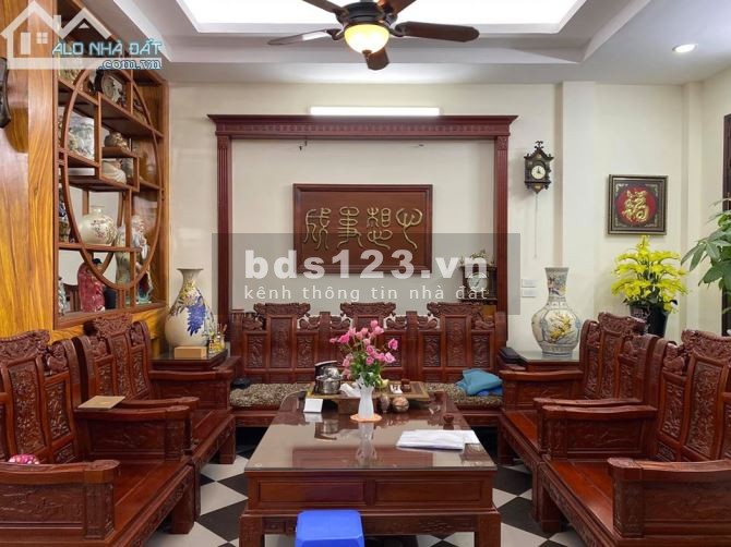 BÁN NHÀ NGÕ VĂN HƯƠNG ĐỐNG ĐA 36M2 X 4T MT 3.6M