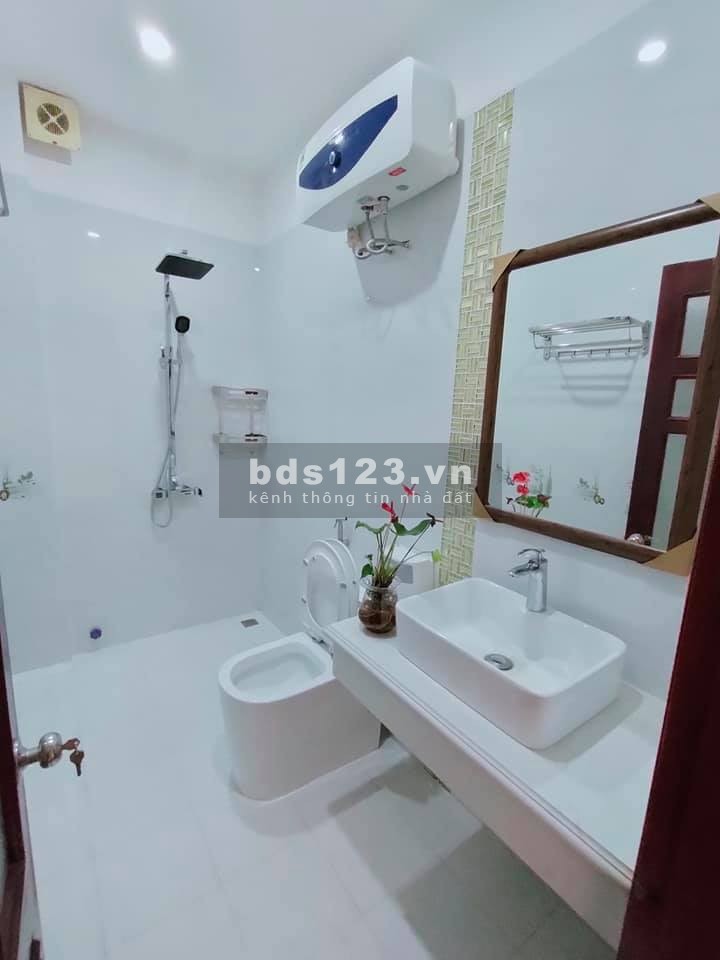Bán nhà mới đẹp 51m2 x 5 tầng ô tô tránh, KD phố Phùng Chí Kiên giá 10 tỷ. LH 0912442669
