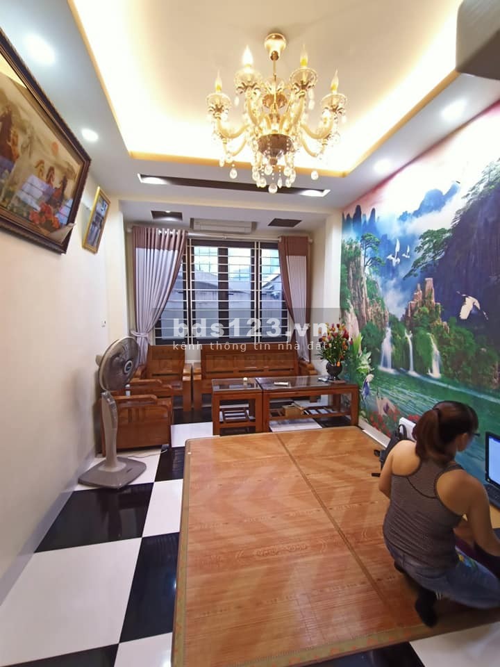 BÁN NHÀ GIẢNG VÕ 45M2 5 TẦNG CHỈ 5XTY