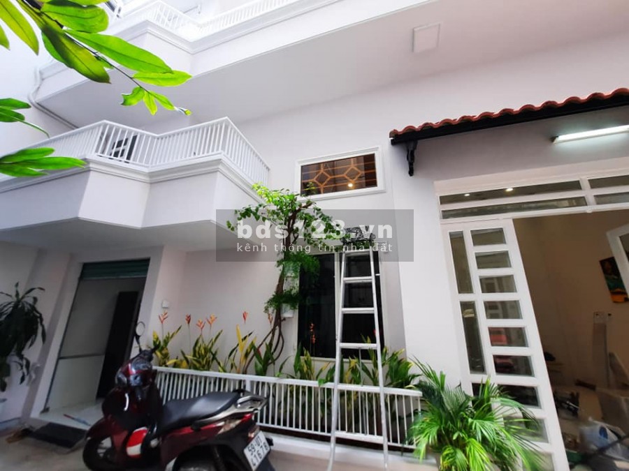 Bán nhà HXH Âu Cơ, 3 tầng, 67m2, chỉ 5.5 tỷ, thiết kế đẹp, ở ngay