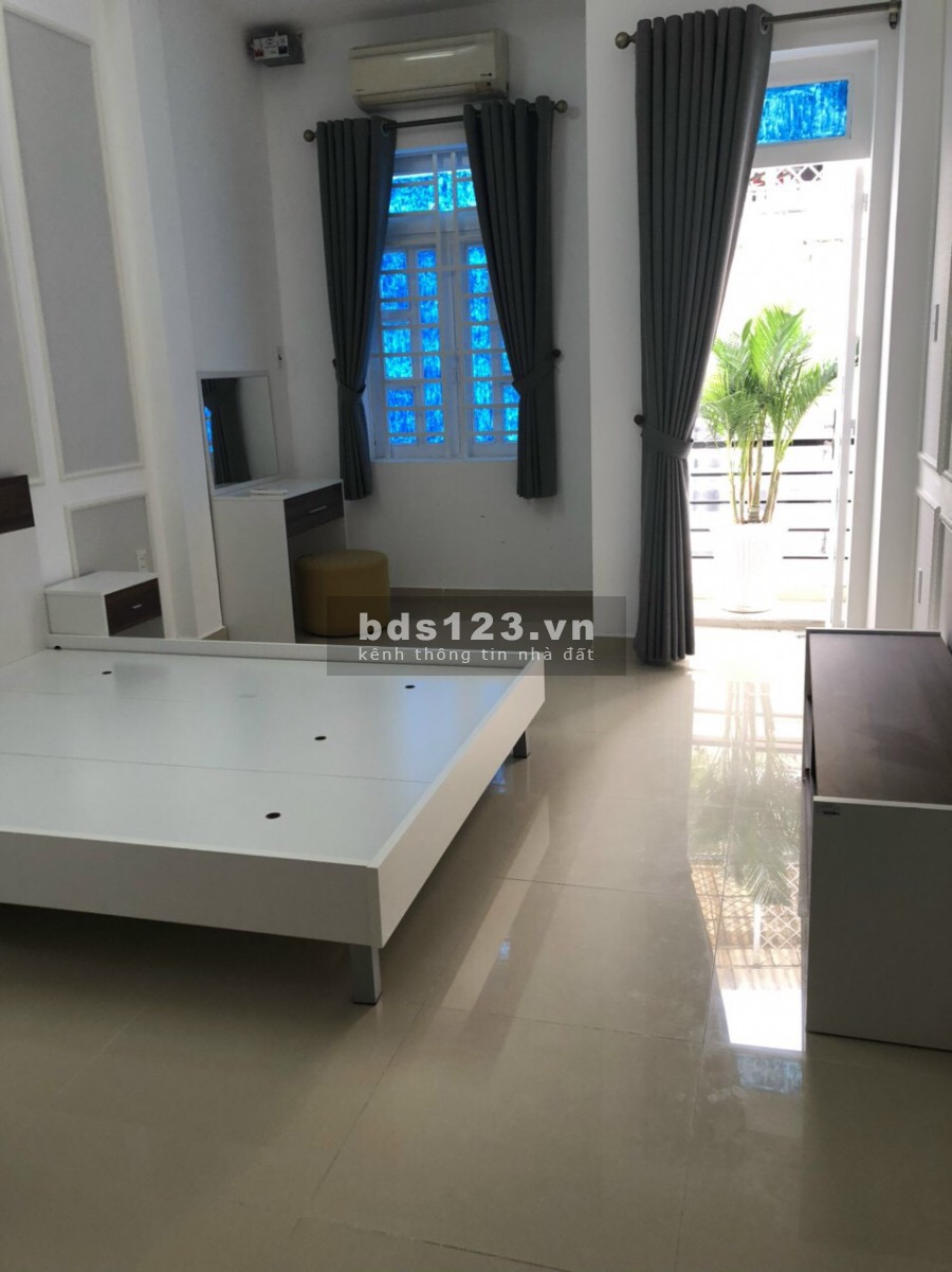 Bán nhà MẶT TIỀN 17 tỷ CƯ XÁ ĐÔ THÀNH Q10 DT: 5X10 GIÁ SỐC