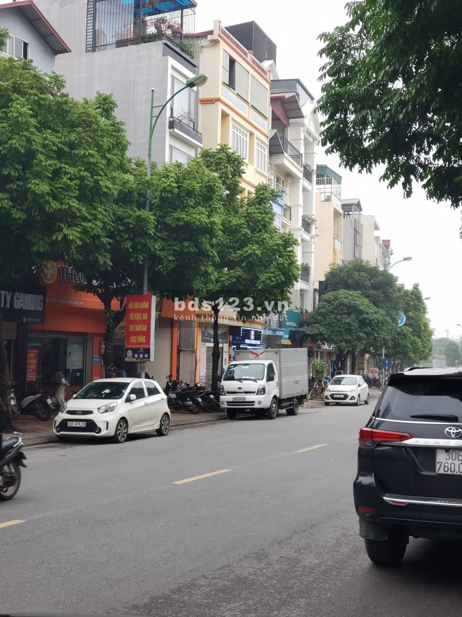 BÁN NHÀ MẶT ĐƯỜNG THẠCH BÀN 71M2 X 1 TẦNG, 5M MT. GIÁ 10.9 TỶ, VỈA HÈ, KD.