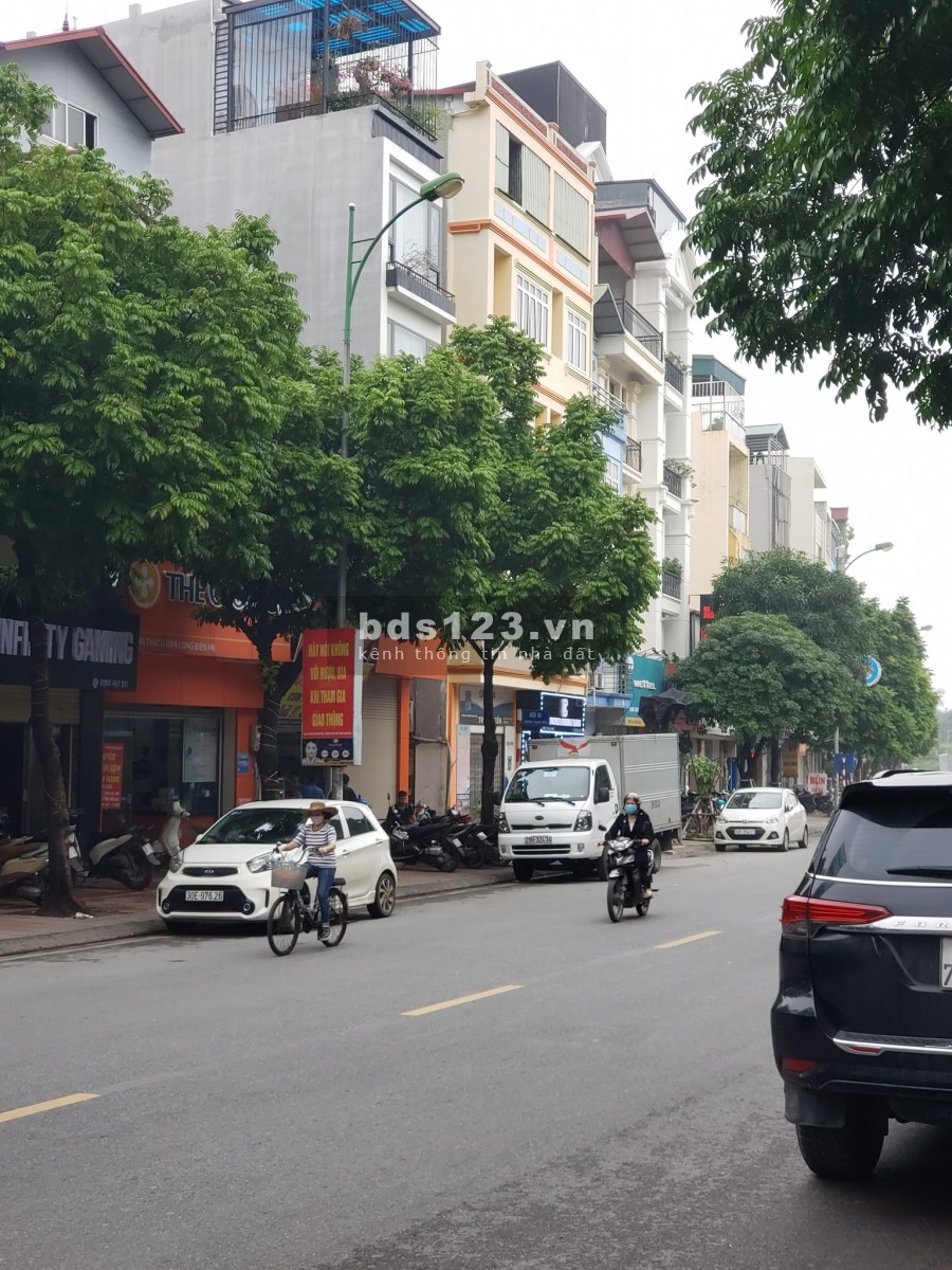 BÁN NHÀ MẶT ĐƯỜNG THẠCH BÀN 71M2 X 1 TẦNG, 5M MT. GIÁ 10.9 TỶ, VỈA HÈ, KD.