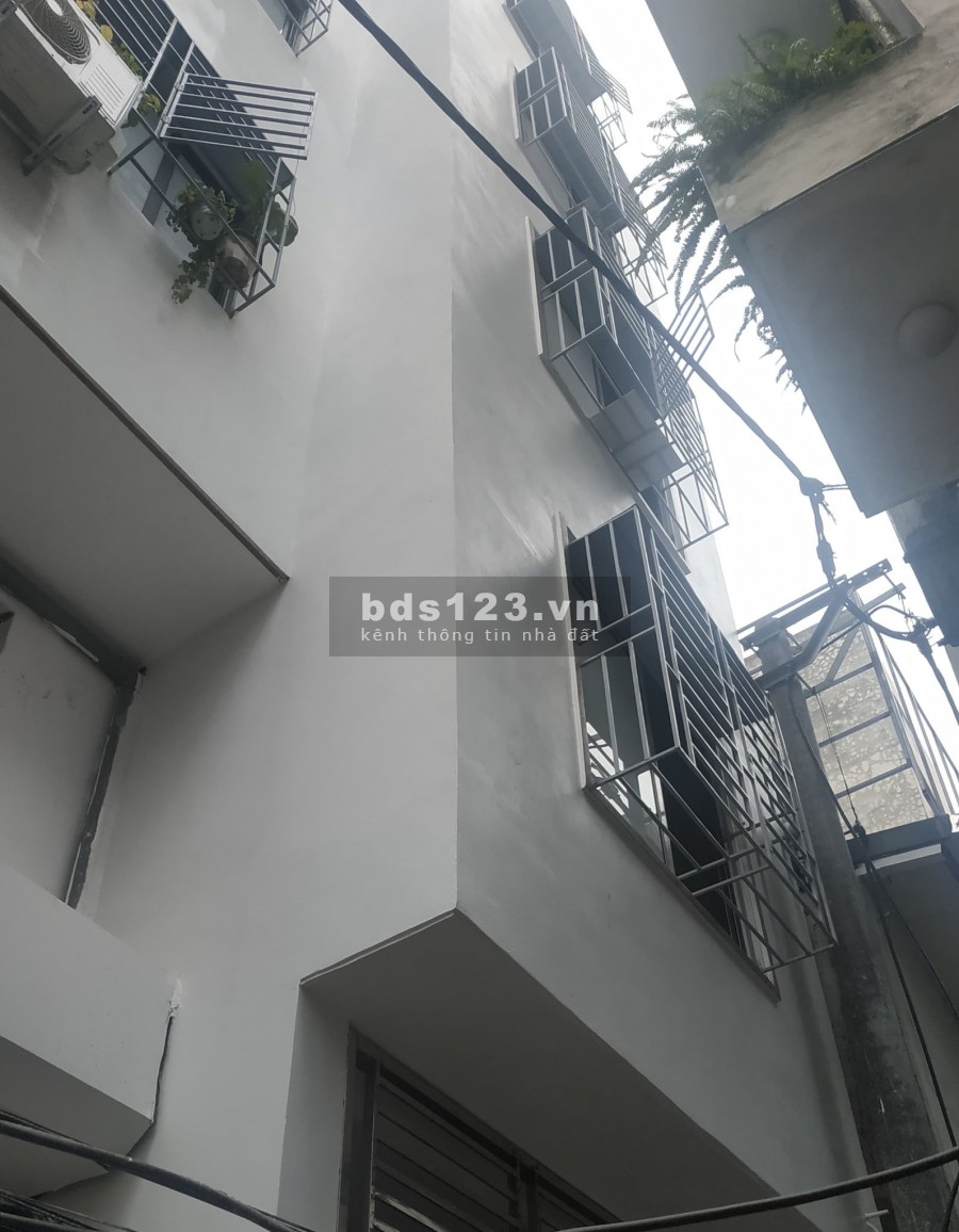 Bán tòa nhà dịch vu 24 phòng khép kín, 100 m2 giá 13.2 tỷ