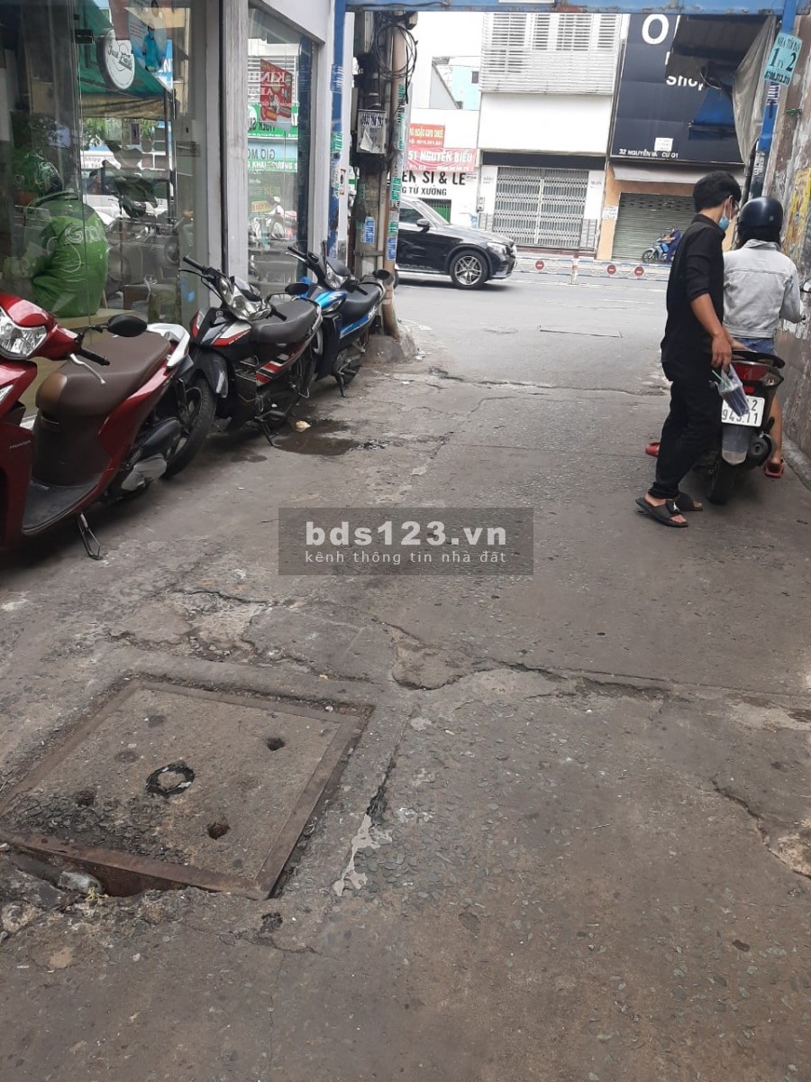 Bán Nhà Quận 5 HXH căn góc thích hợp vừa ở vừa kinh doanh = Gía 8.7 Tỷ