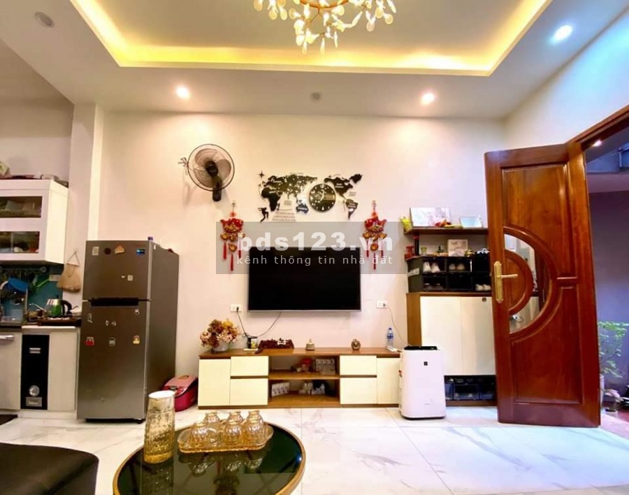 BÁN NHÀ PHỐ CHỢ KHÂM THIÊN, TT ĐỐNG ĐA, 30M2 X 5 TẦNG, MT 3,6M. GIÁ CHỈ HƠN 2 TỶ.