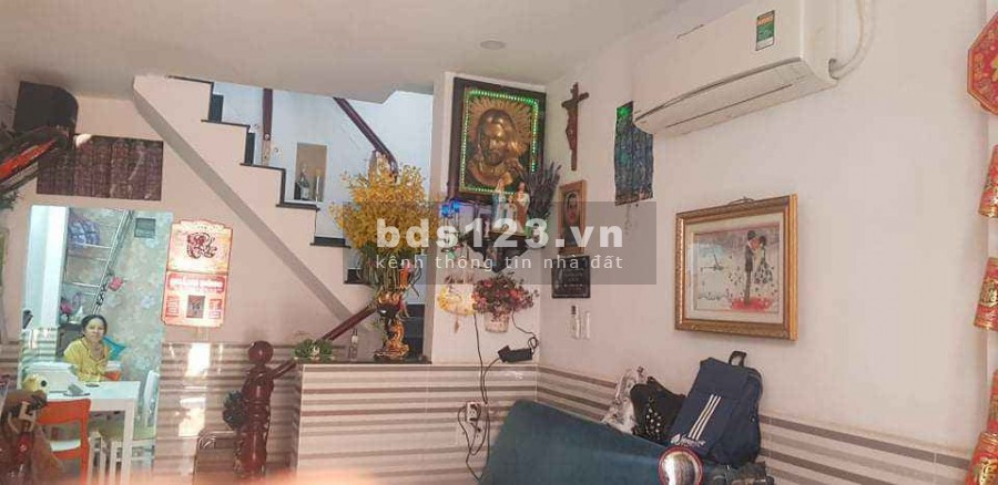 Phường 12 Tân Bình 2 lầu BTCT giá 4.2 tỷ. Nhà mới ở ngay