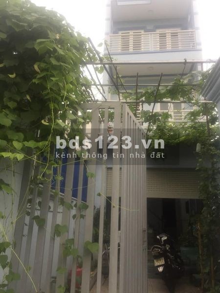 Nhà 2 lầu đường 160 Lã Xuân Oai-Q9-42tr/m2