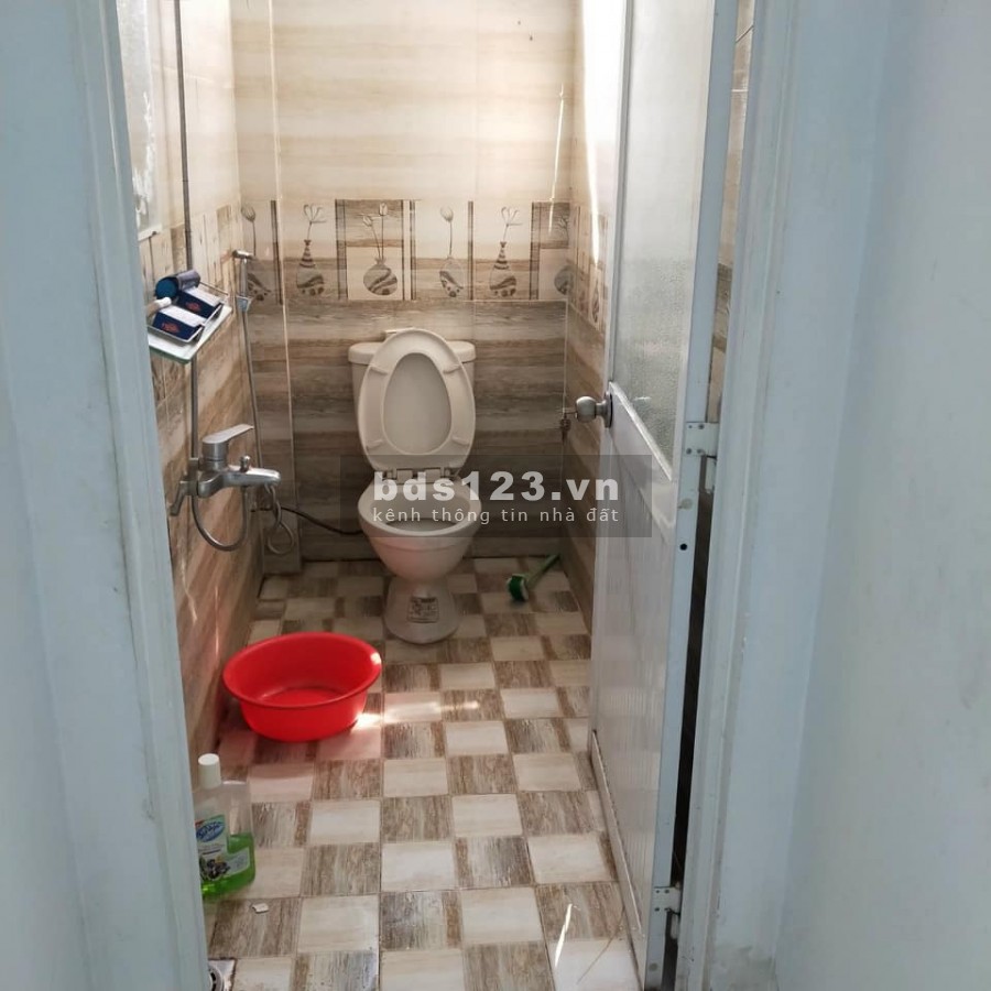 Nhà 2 lầu đường 160 Lã Xuân Oai-Q9-42tr/m2