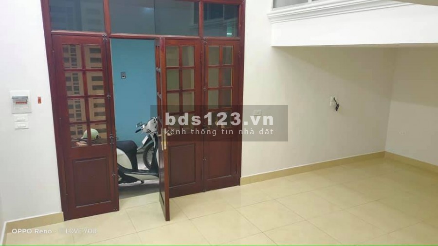 Bán Nhà Chính Chủ Ngọc Hà, Ba Đình dt 36m2 Ba Gác Tránh, giá 3,48 Tỷ. Sổ CC