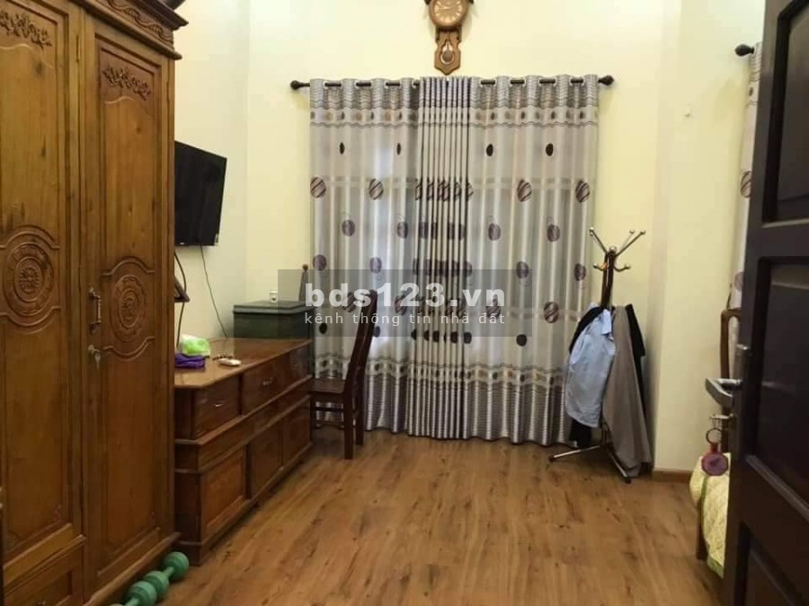 NHÀ ĐẸP DÂN XÂY PHỐ LỤA HÀ ĐÔNG 40M 4 TẦNG CHỈ 2.82 TỈ LH 0942861188