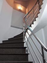 Cần tiền bán gấp giá rẻ nhà MT Minh Phụng, Quận 6, 1 lửng, 4 lầu, sân thượng