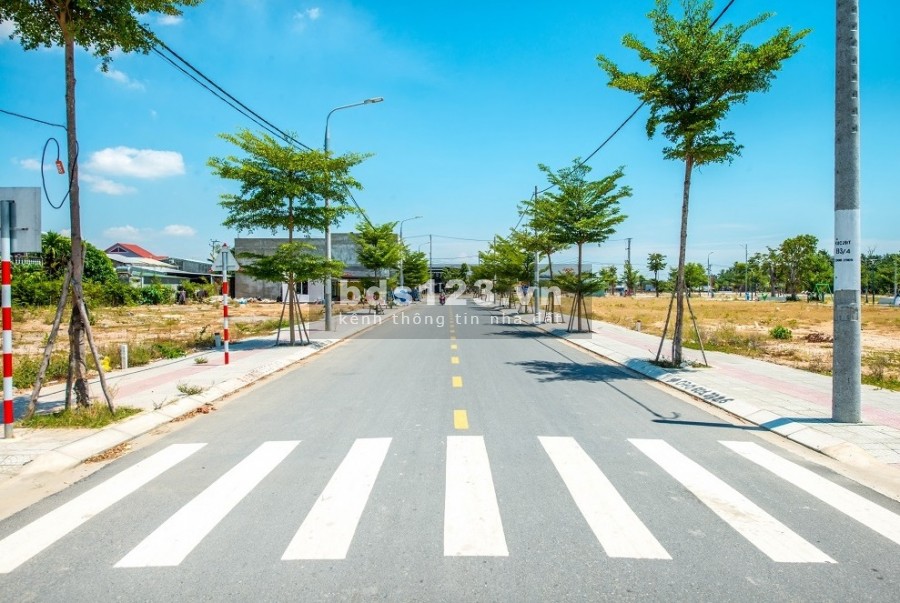 Bán đất sổ đỏ KĐT Epic Town mặt tiền Quốc lộ 1A ĐN-QN, đối diện chợ