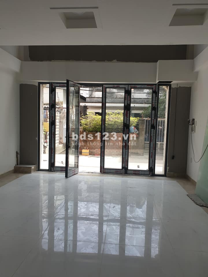 Bán nhà HXH đường Lạc long Quân P 10, Tân Bình, DT 47m, ngang khủng 4,7m. Giá 4,7 tỷ.