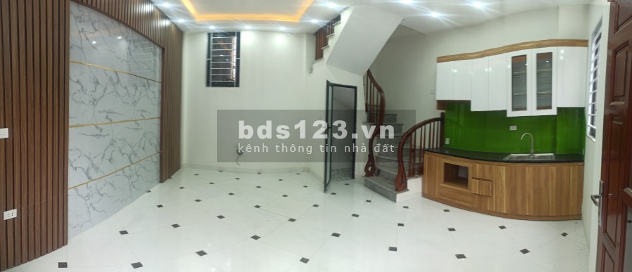Bán nhà ô tô đỗ cách 15m Xây 4 Tầng, 4 phòng ngủ, hai mặt thoáng nhỉnh 2 tỷ