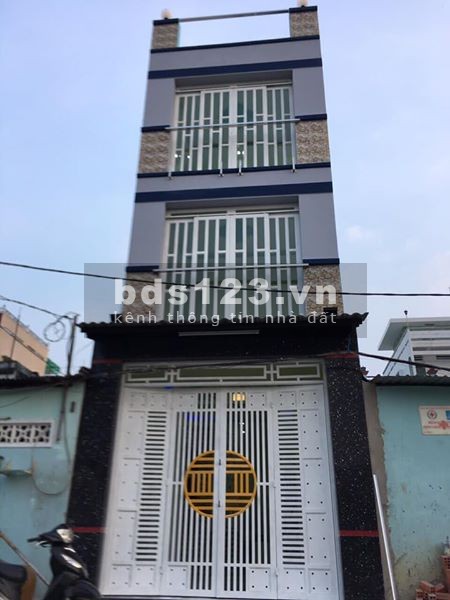 Nhà mặt tiền Q8 ngay sau chợ Ba Đình 1 trệt 3 lầu