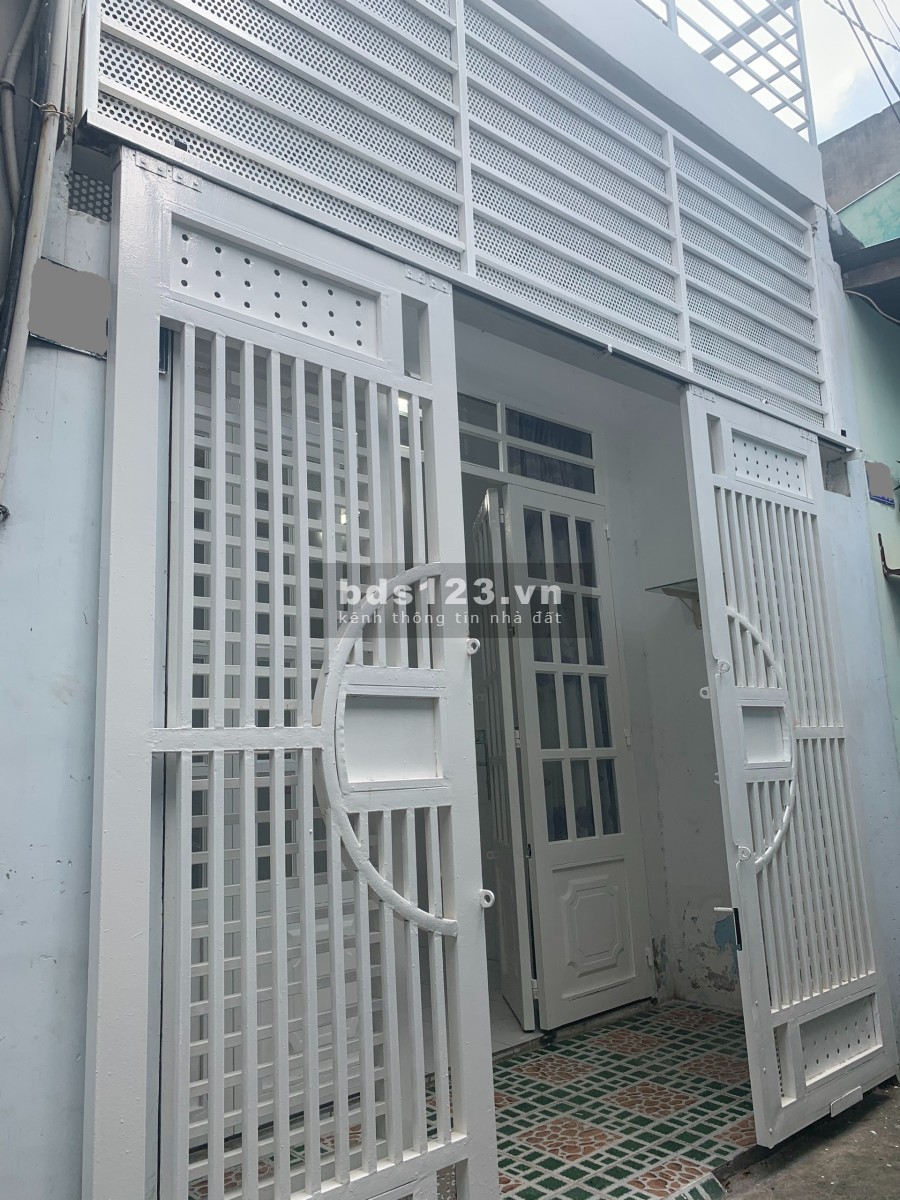 Bán nhà 1 lầu MT hẻm 230 Tôn Đản, Phường 8, Quận 4