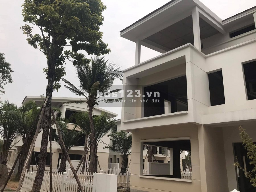 Bán biệt thự Ecopark, HD lô góc, 200m2, mặt tiền 10, 3.5 tầng, khu trung tâm