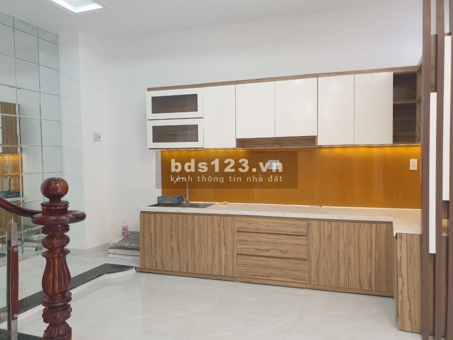 Nhà mới 3lầu/nở hậu (full nội thất) HXH 137 Âu Dương Lân P2 Q8