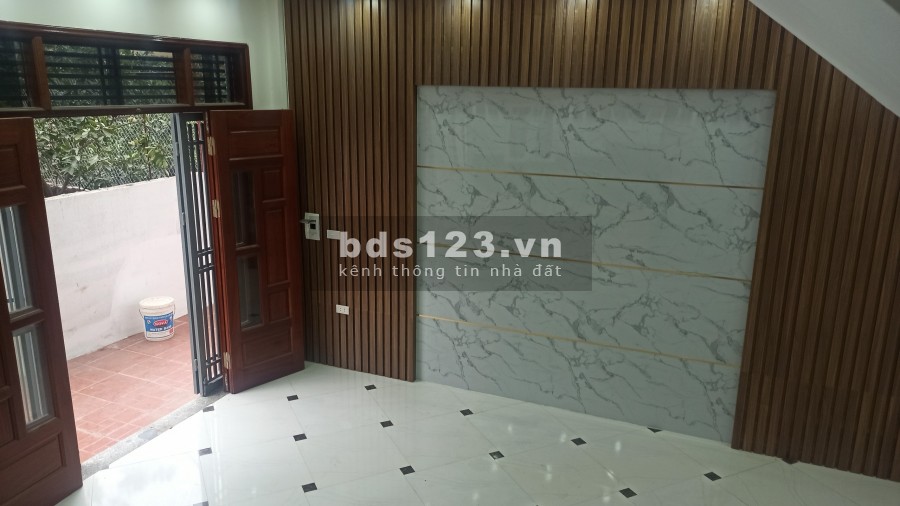 Bán nhà ô tô đỗ cách 15m Xây 4 Tầng, 4 phòng ngủ, hai mặt thoáng nhỉnh 2 tỷ